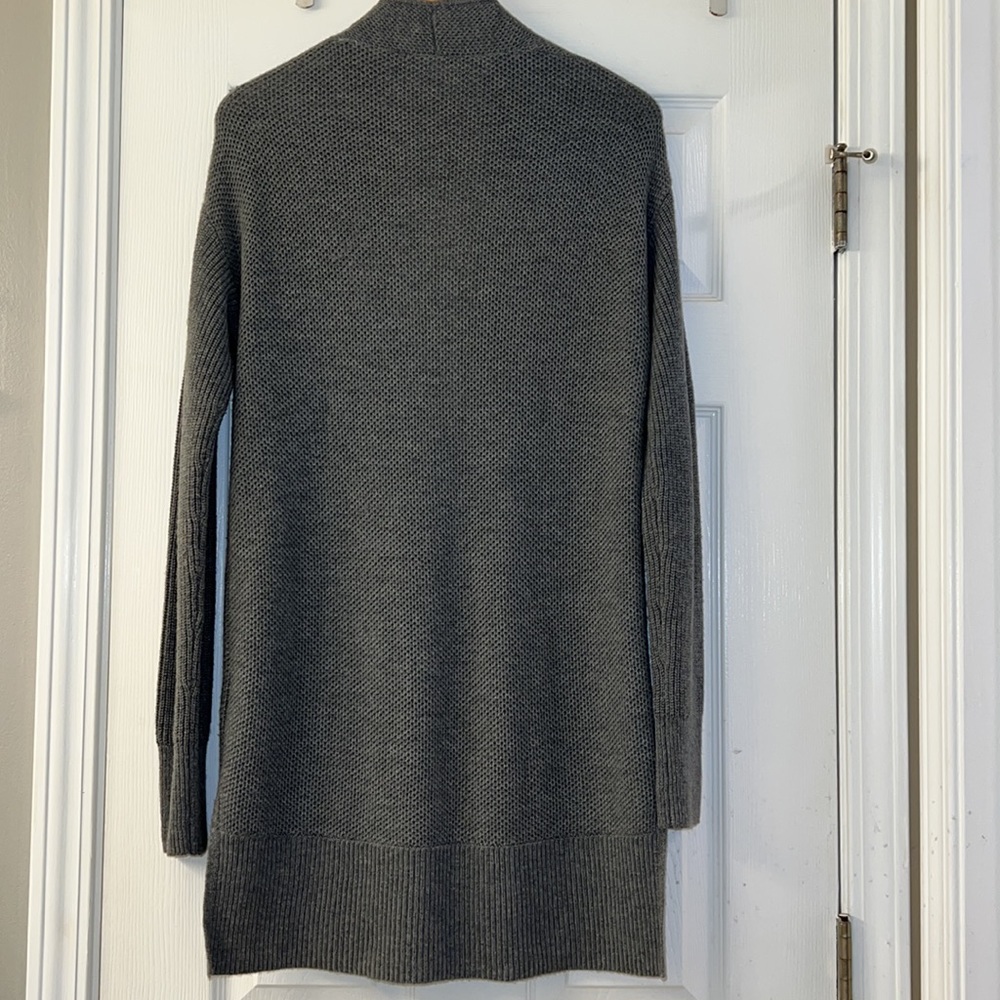 GAP Cardigan Sweater - Picture 4 of 5